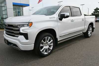 2023 Chevrolet 1500 Crew Cab, $53250. Photo 2