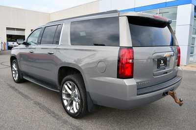 2017 Chevrolet Suburban, $17750. Photo 5