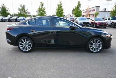 2023 Mazda Mazda3, $18500. Photo 9