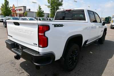2025 Chevrolet 3500 Crew Cab, $73000. Photo 8