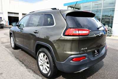 2015 Jeep Cherokee, $9500. Photo 5