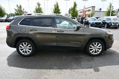 2015 Jeep Cherokee, $9500. Photo 9