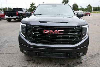 2023 GMC 1500 Crew Cab, $45250. Photo 11