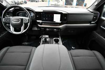 2023 GMC 1500 Crew Cab, $45250. Photo 3