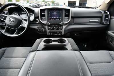2019 RAM 1500 Crew Cab, $28500. Photo 3