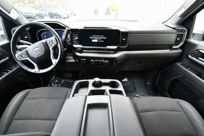 2024 Chevrolet 2500 Crew Cab, $51250. Photo 3