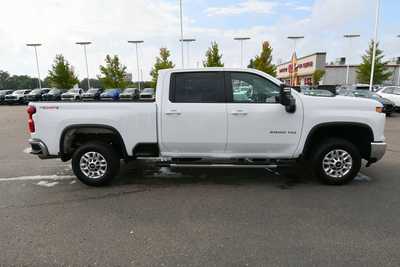 2024 Chevrolet 2500 Crew Cab, $51250. Photo 9