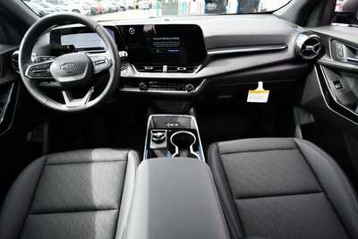 2026 Chevrolet Equinox, $33950. Photo 3