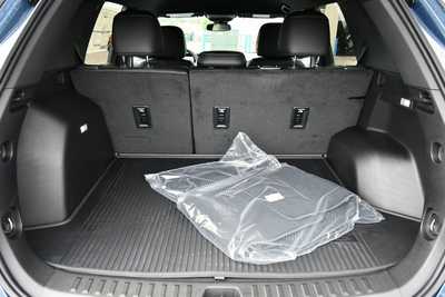 2026 Chevrolet Equinox, $33950. Photo 7