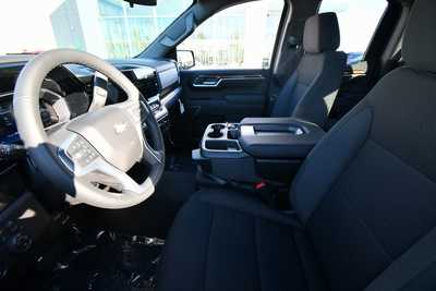 2026 Chevrolet 1500 Crew Cab, $57836. Photo 12