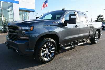 2021 Chevrolet 1500 Crew Cab, $29750. Photo 2