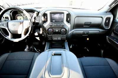 2021 Chevrolet 1500 Crew Cab, $29750. Photo 3