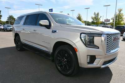 2022 GMC Yukon XL, $62448. Photo 10