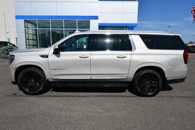 2022 GMC Yukon XL, $62448. Photo 4