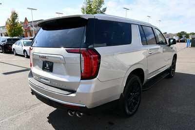 2022 GMC Yukon XL, $62448. Photo 8