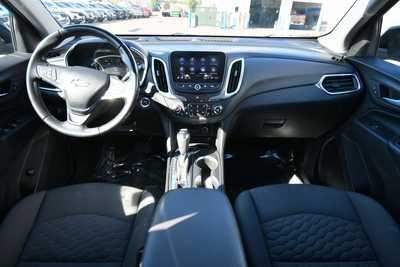 2020 Chevrolet Equinox, $19163. Photo 3