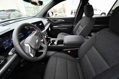 2026 Chevrolet Traverse, $44108. Photo 12