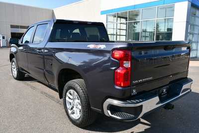 2022 Chevrolet 1500 Crew Cab, $39000. Photo 5
