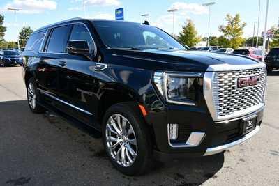2023 GMC Yukon XL, $63450. Photo 10