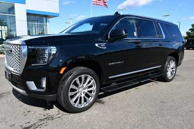 2023 GMC Yukon XL, $63450. Photo 2