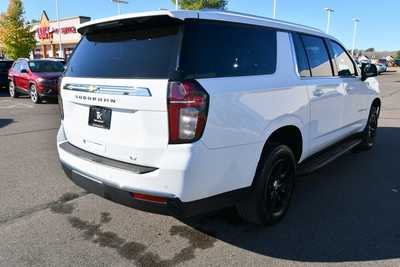 2022 Chevrolet Suburban, $49500. Photo 8