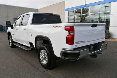 2024 Chevrolet 2500 Crew Cab, $53399. Photo 5