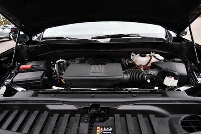 2025 Chevrolet 1500 Crew Cab, $44809. Photo 11