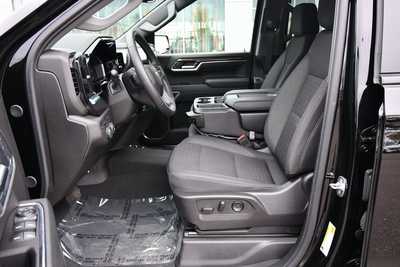 2025 Chevrolet 1500 Crew Cab, $44809. Photo 12