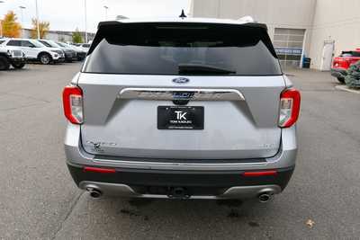2022 Ford Explorer, $32500. Photo 6