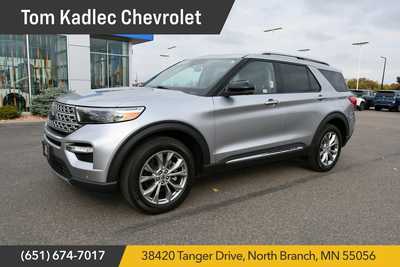 2022 Ford Explorer, $32500. Photo 1
