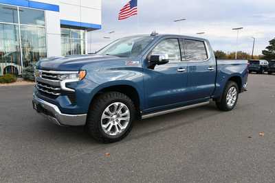 2024 Chevrolet 1500 Crew Cab, $42463. Photo 2