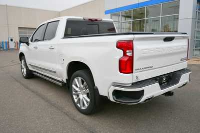 2022 Chevrolet 1500 Crew Cab, $46801. Photo 5