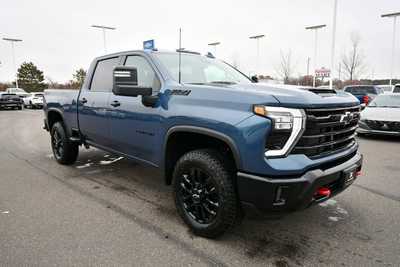 2026 Chevrolet 3500 Crew Cab, $72808. Photo 9