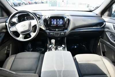 2022 Chevrolet Traverse, $29750. Photo 3