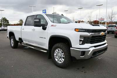 2024 Chevrolet 3500 Crew Cab, $56990. Photo 10
