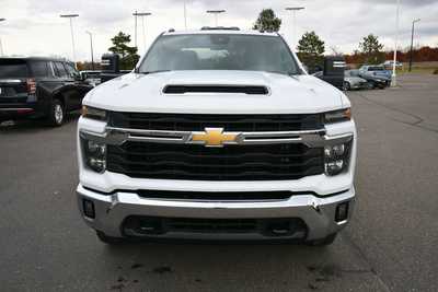 2024 Chevrolet 3500 Crew Cab, $56990. Photo 11
