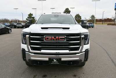 2024 GMC 3500 Crew Cab, $56340. Photo 11
