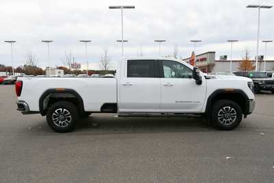 2024 GMC 3500 Crew Cab, $56340. Photo 9