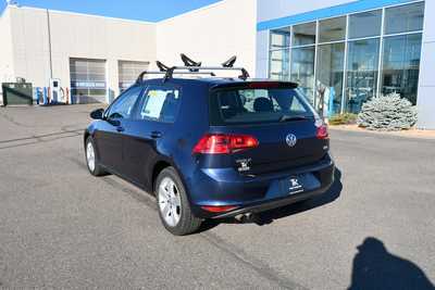 2017 Volkswagen Golf, $9500. Photo 5