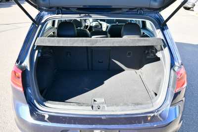 2017 Volkswagen Golf, $9500. Photo 7