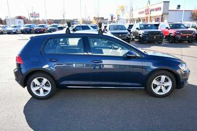 2017 Volkswagen Golf, $9500. Photo 9