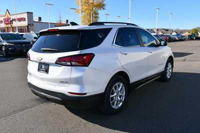 2022 Chevrolet Equinox, $22674. Photo 8