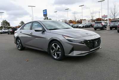 2023 Hyundai Elantra, $19850. Photo 10