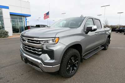 2025 Chevrolet 1500 Crew Cab, $53890. Photo 2