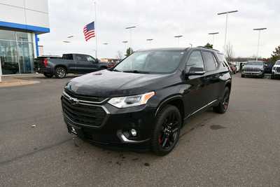 2020 Chevrolet Traverse, $28460. Photo 2