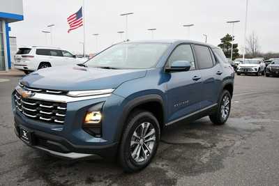 2026 Chevrolet Equinox, $31374. Photo 2