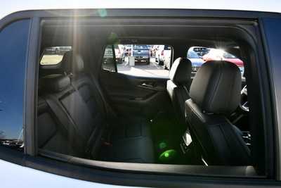 2026 Chevrolet Equinox, $34497. Photo 12