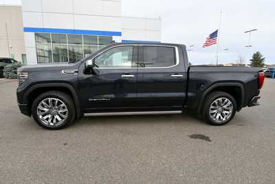 2023 GMC 1500 Crew Cab, $48752. Photo 4