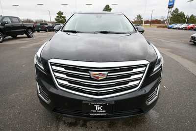 2019 Cadillac XT5, $20295. Photo 11