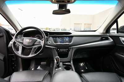 2019 Cadillac XT5, $20295. Photo 3